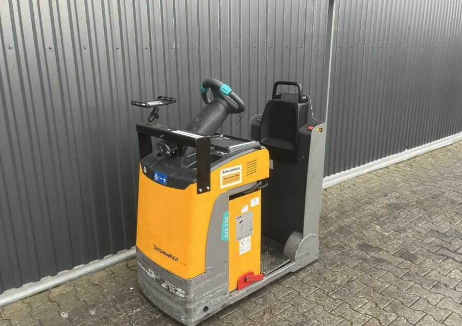 Jungheinrich EZS130 - Traktor derek: gambar 1 Jungheinrich EZS130 - Traktor derek: gambar 1