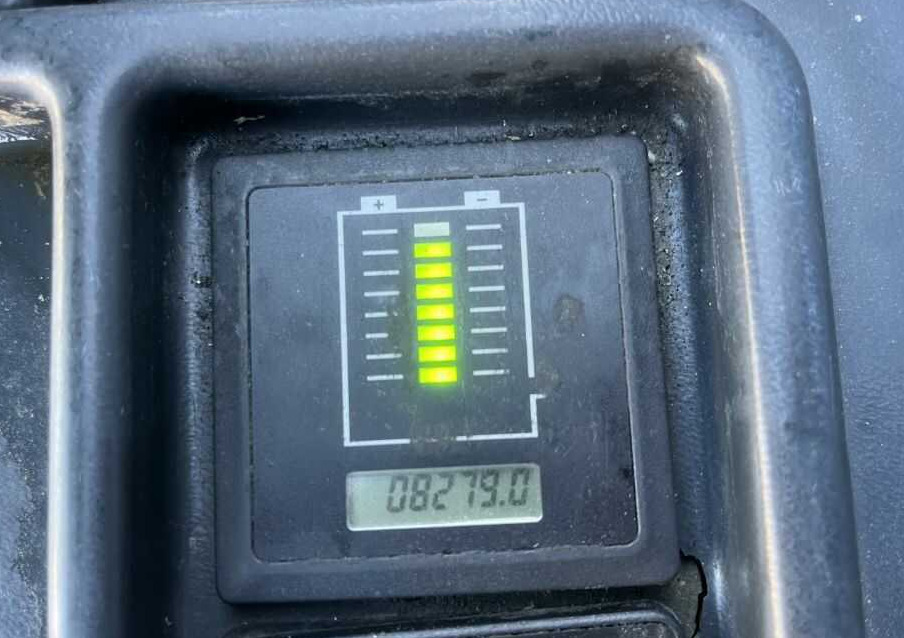 Jungheinrich EZS130 - Traktor derek: gambar 5 Jungheinrich EZS130 - Traktor derek: gambar 5