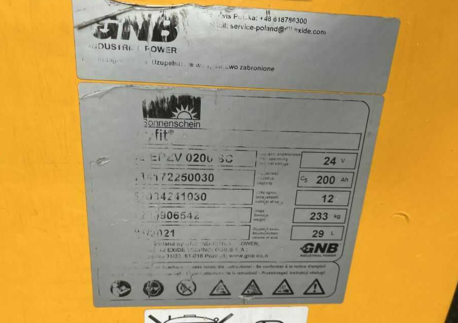 Jungheinrich EZS130 - Traktor derek: gambar 5 Jungheinrich EZS130 - Traktor derek: gambar 5