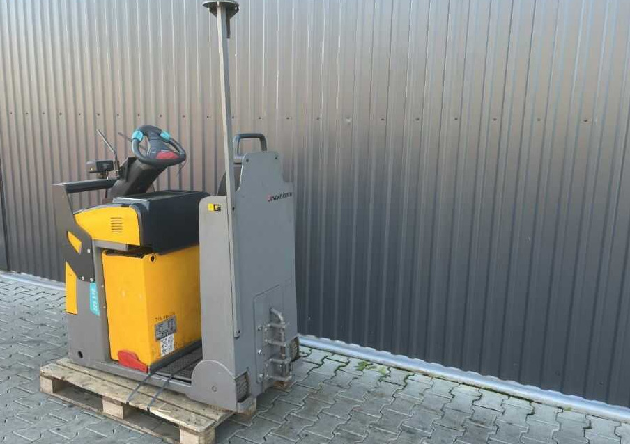 Jungheinrich EZS130 - Traktor derek: gambar 3 Jungheinrich EZS130 - Traktor derek: gambar 3