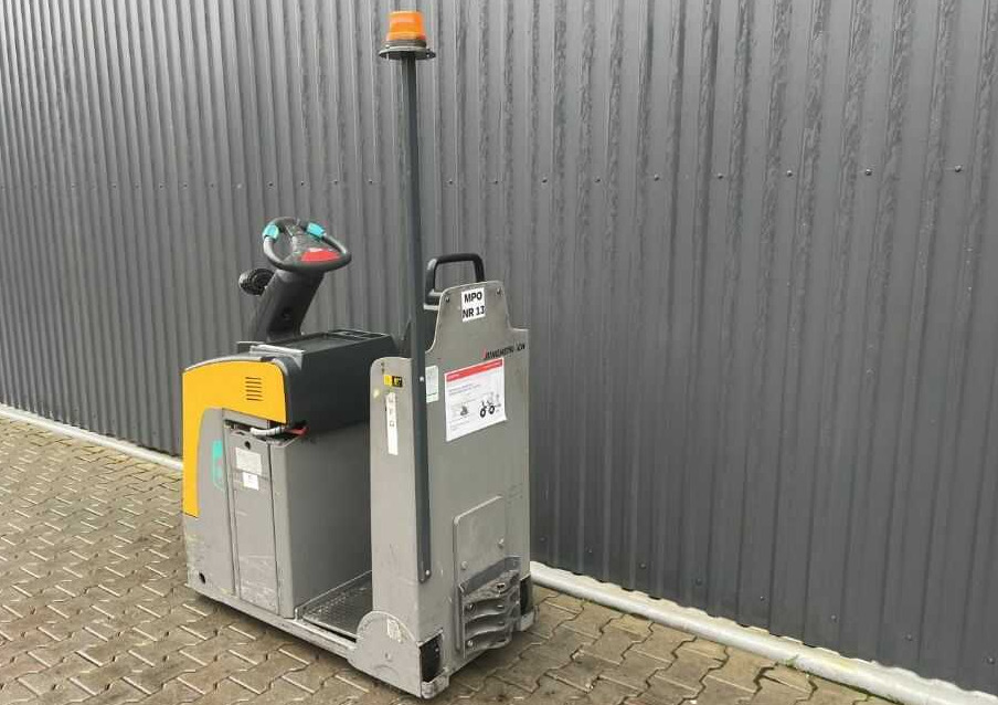 Jungheinrich EZS130 - Traktor derek: gambar 3 Jungheinrich EZS130 - Traktor derek: gambar 3