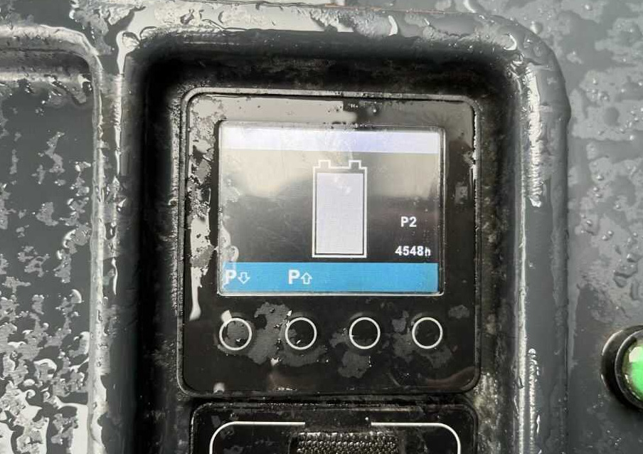 Jungheinrich EZS130 - Traktor derek: gambar 5 Jungheinrich EZS130 - Traktor derek: gambar 5