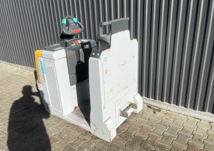 Jungheinrich EZS350 - Traktor derek: gambar 3 Jungheinrich EZS350 - Traktor derek: gambar 3