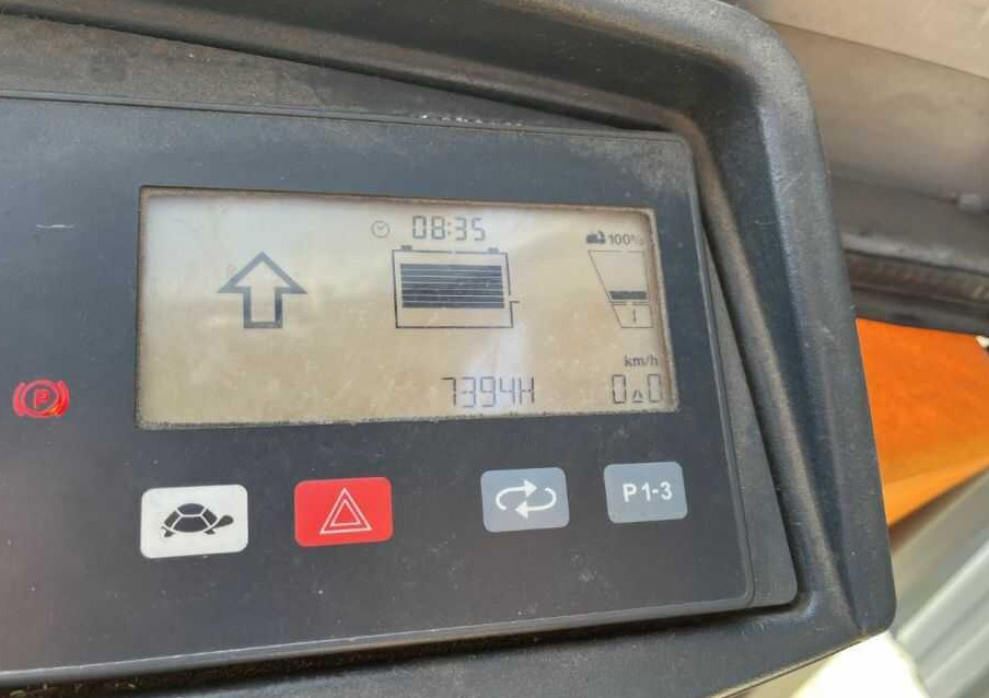 Jungheinrich EZS570 - Traktor derek: gambar 5 Jungheinrich EZS570 - Traktor derek: gambar 5