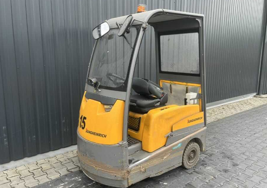 Jungheinrich EZS570 - Traktor derek: gambar 1 Jungheinrich EZS570 - Traktor derek: gambar 1