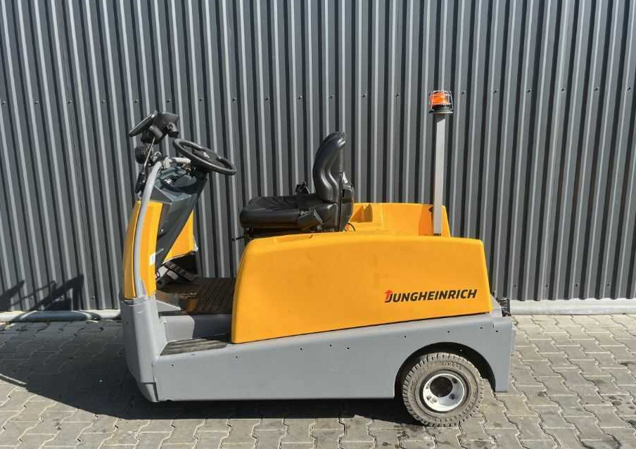 Jungheinrich EZS590 - Traktor derek: gambar 2 Jungheinrich EZS590 - Traktor derek: gambar 2