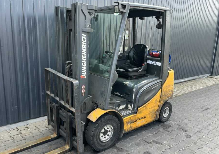 Jungheinrich TFG320s - Forklift LPG: gambar 1 Jungheinrich TFG320s - Forklift LPG: gambar 1