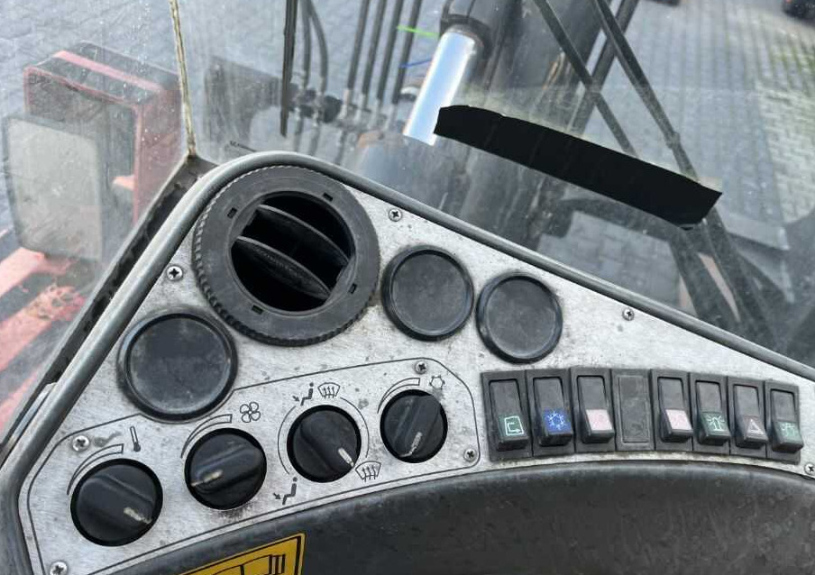 Kalmar DCE120-12 - Forklift diesel: gambar 5 Kalmar DCE120-12 - Forklift diesel: gambar 5