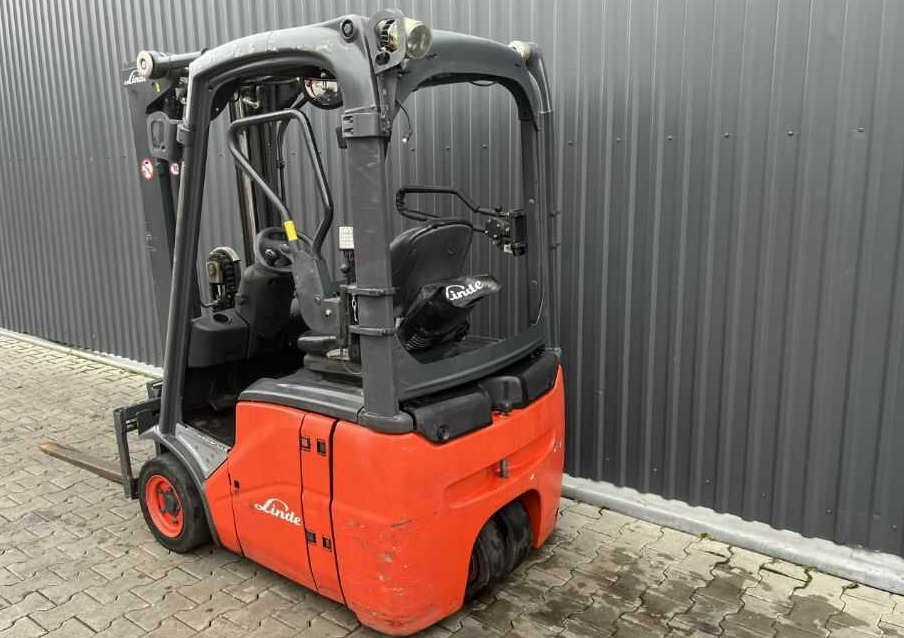 Linde E12-01 - Forklift listrik: gambar 3 Linde E12-01 - Forklift listrik: gambar 3