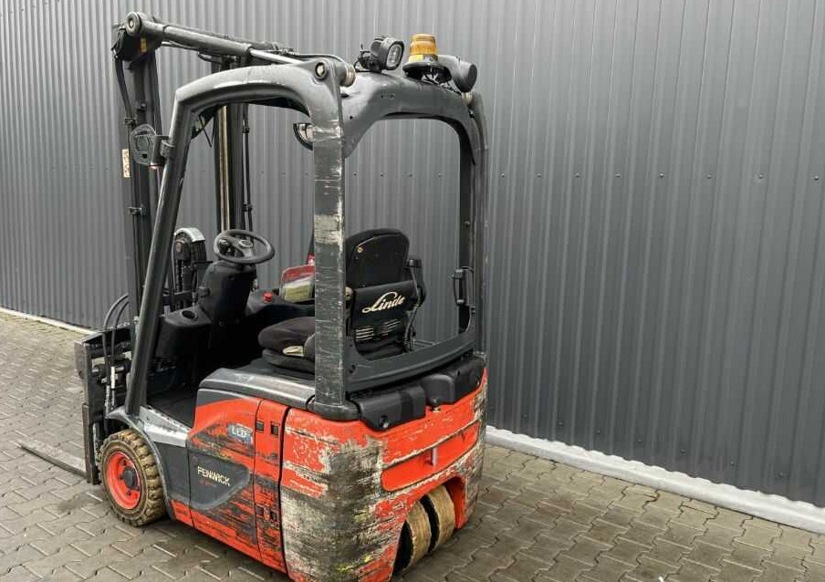 Linde E12-02 - Forklift listrik: gambar 3 Linde E12-02 - Forklift listrik: gambar 3