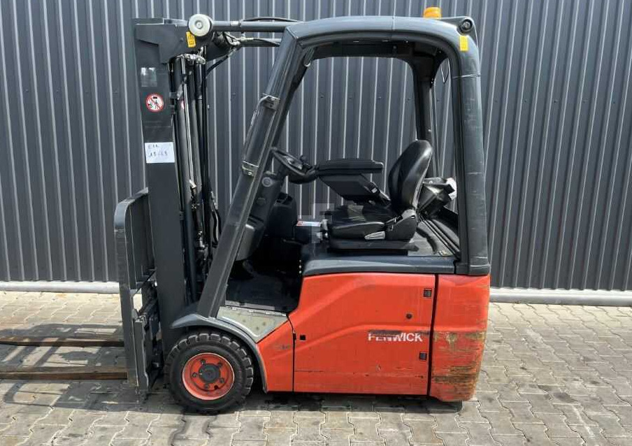 Linde E14-01 - Forklift listrik: gambar 2 Linde E14-01 - Forklift listrik: gambar 2