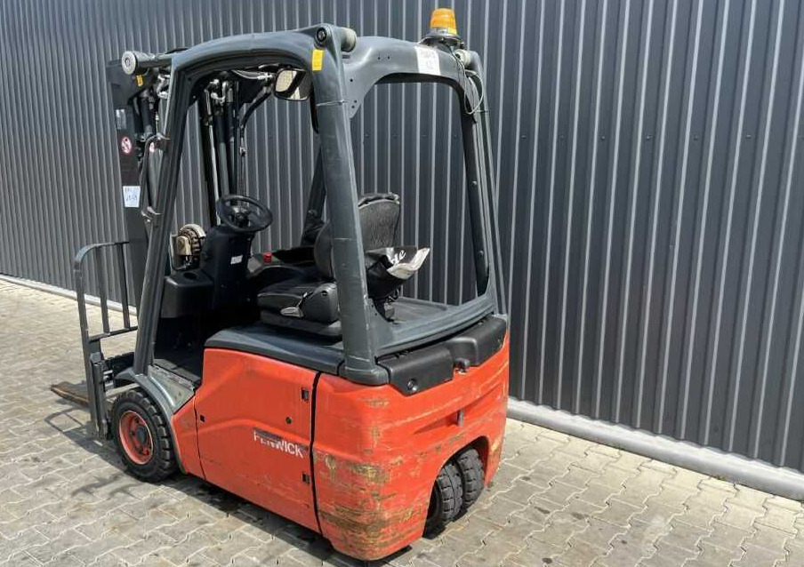 Linde E14-01 - Forklift listrik: gambar 3 Linde E14-01 - Forklift listrik: gambar 3
