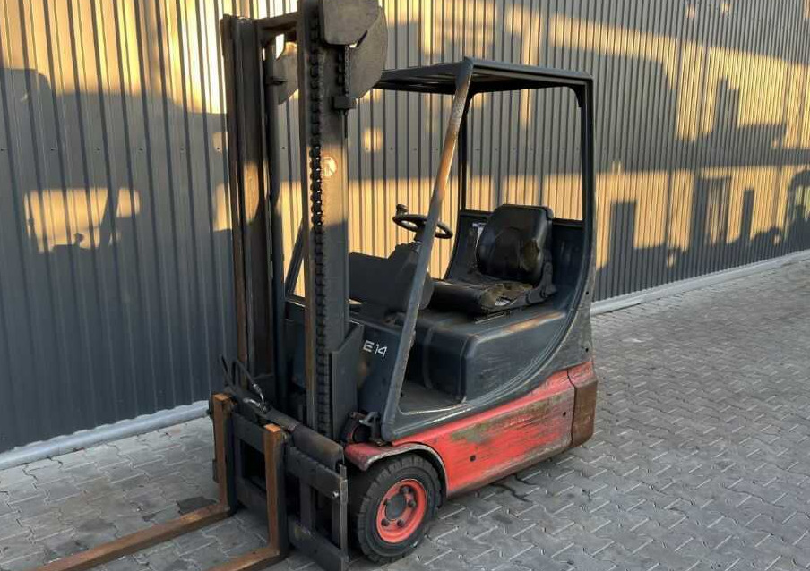 Linde E14 - Forklift listrik: gambar 1 Linde E14 - Forklift listrik: gambar 1