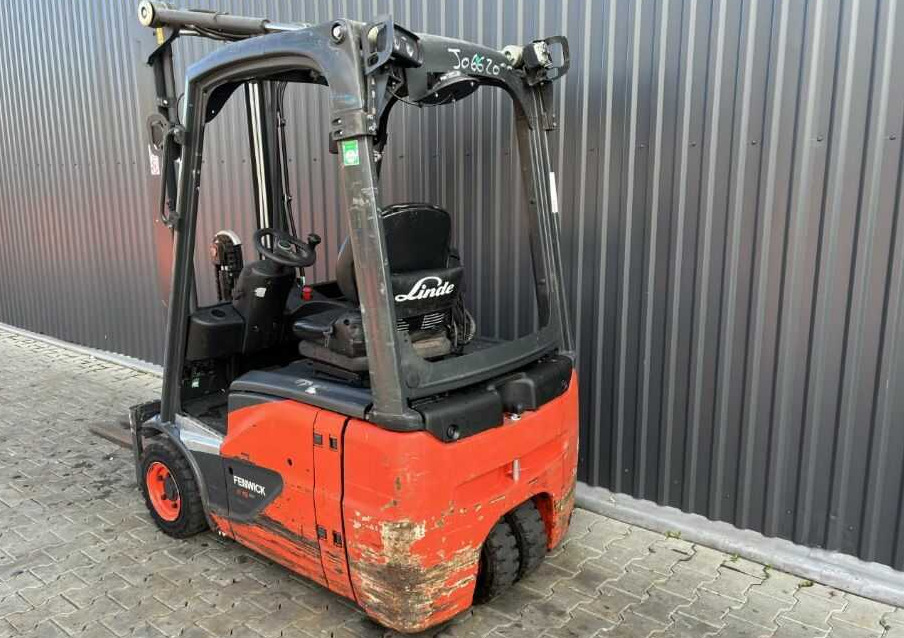 Linde E15-02 - Forklift listrik: gambar 3 Linde E15-02 - Forklift listrik: gambar 3