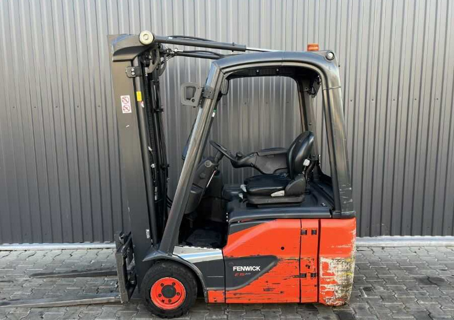 Linde E15-02 - Forklift listrik: gambar 2 Linde E15-02 - Forklift listrik: gambar 2