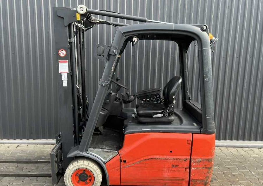 Linde E16-01 - Forklift listrik: gambar 2 Linde E16-01 - Forklift listrik: gambar 2