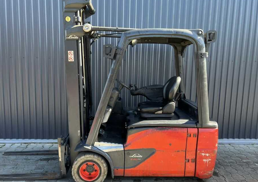Linde E20L-02 - Forklift listrik: gambar 2 Linde E20L-02 - Forklift listrik: gambar 2