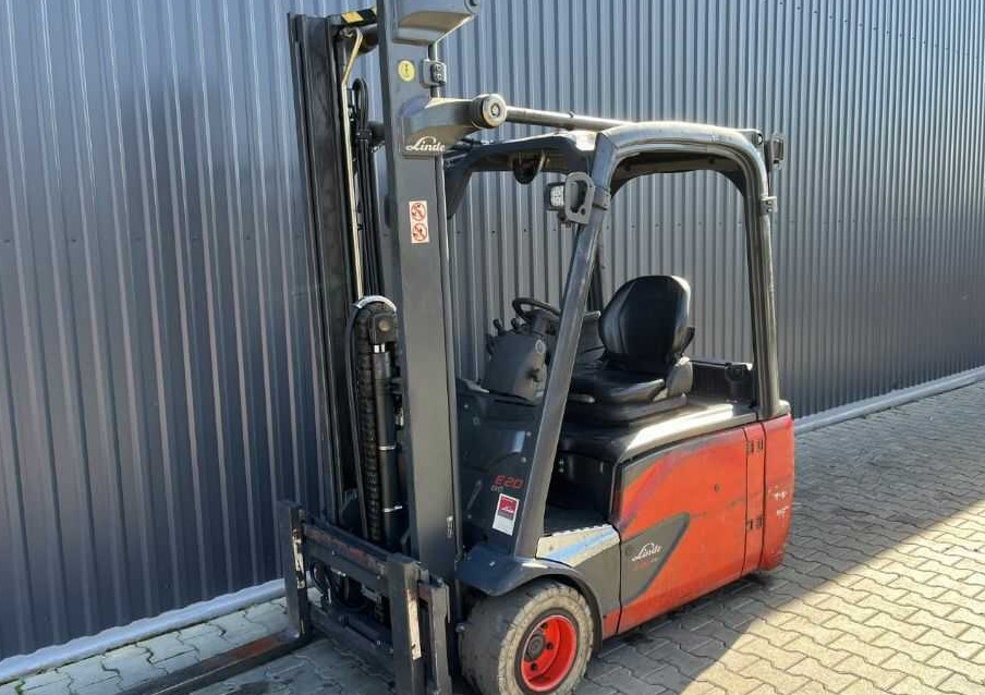 Linde E20L-02 - Forklift listrik: gambar 1 Linde E20L-02 - Forklift listrik: gambar 1