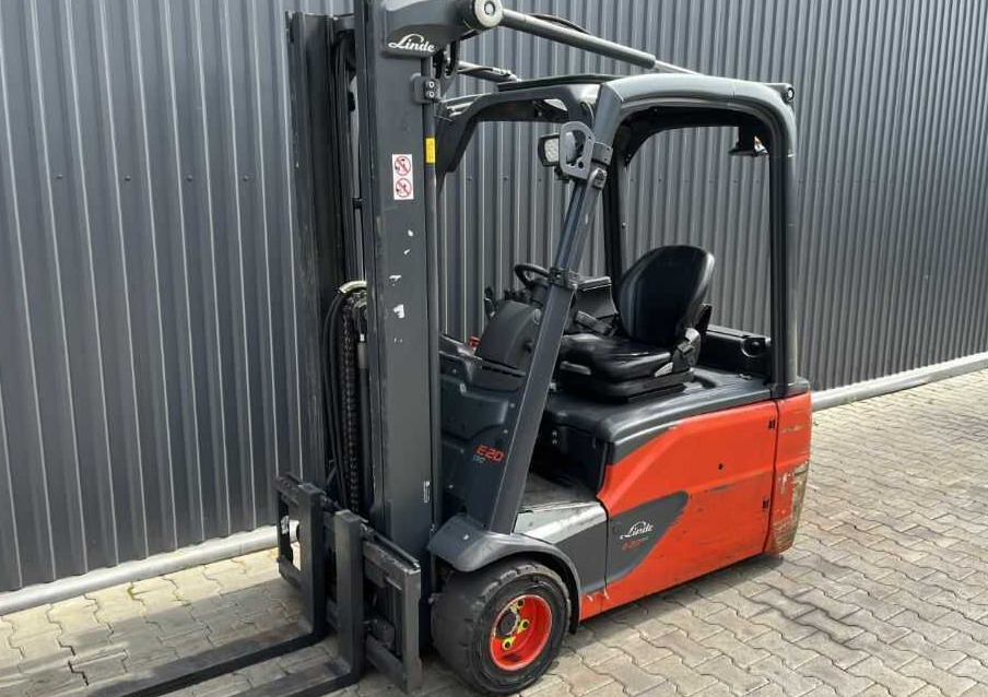 Linde E20L-02 - Forklift listrik: gambar 1 Linde E20L-02 - Forklift listrik: gambar 1