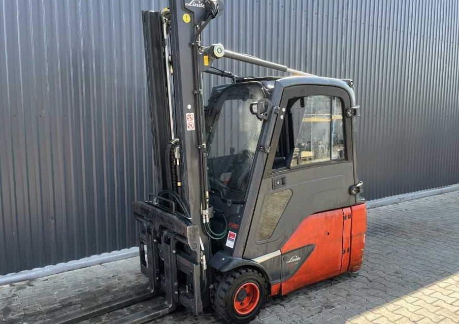Linde E20L-02 - Forklift listrik: gambar 1 Linde E20L-02 - Forklift listrik: gambar 1