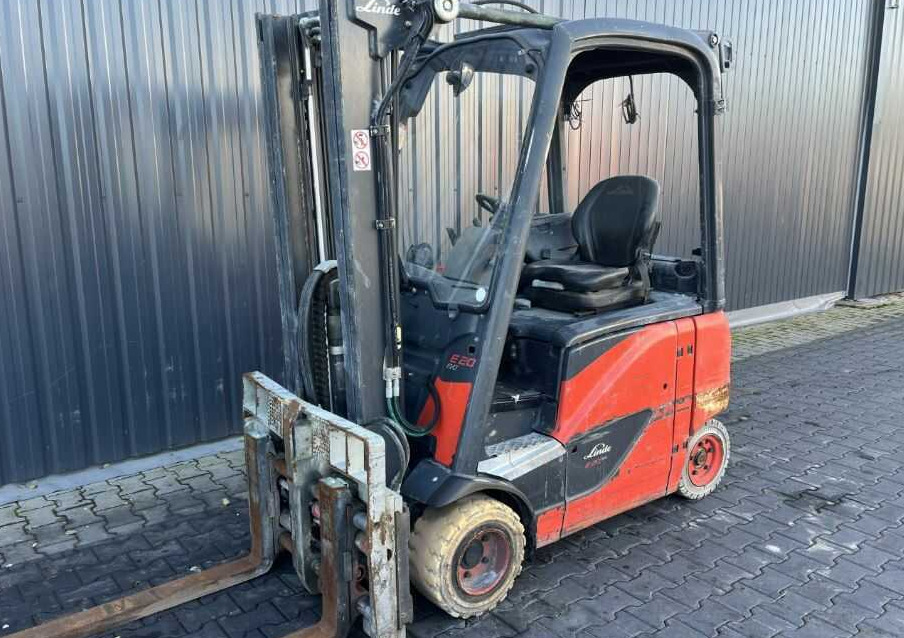 Linde E20PH-02 - Forklift listrik: gambar 1 Linde E20PH-02 - Forklift listrik: gambar 1