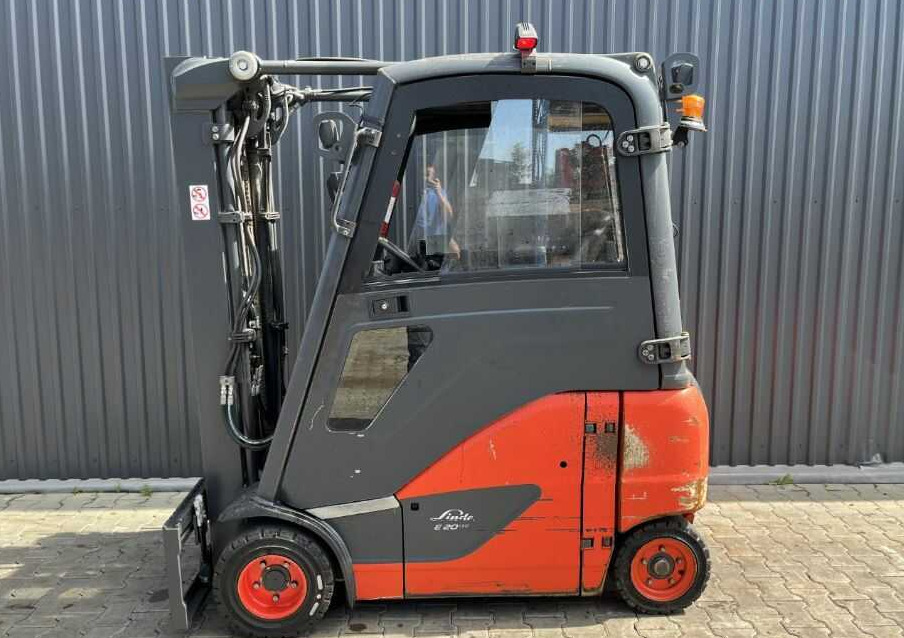 Linde E20PH-02 - Forklift listrik: gambar 2 Linde E20PH-02 - Forklift listrik: gambar 2