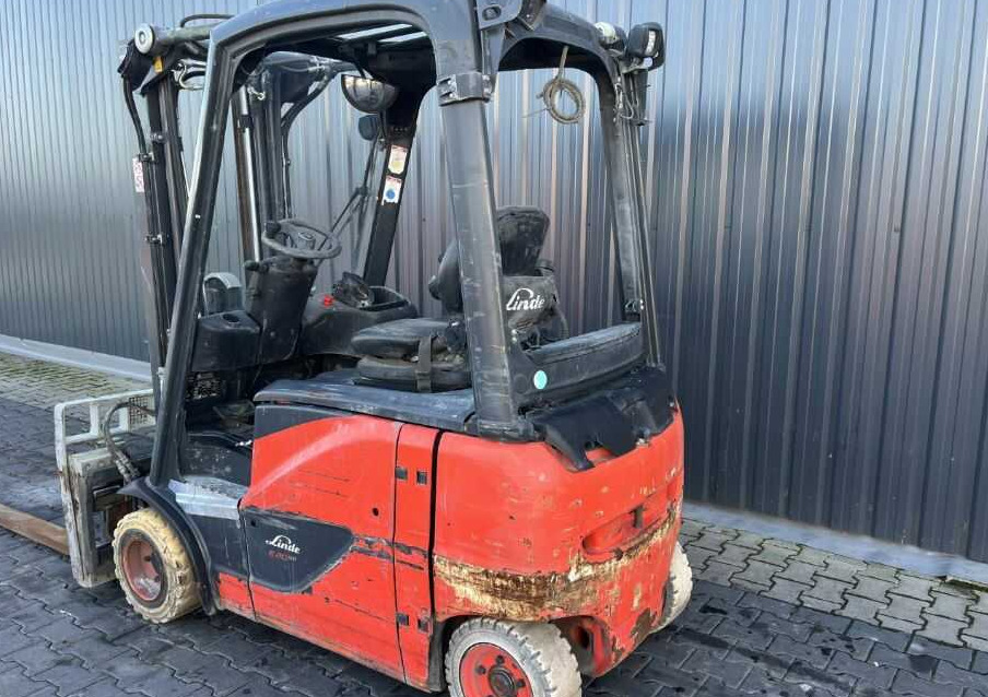 Linde E20PH-02 - Forklift listrik: gambar 3 Linde E20PH-02 - Forklift listrik: gambar 3