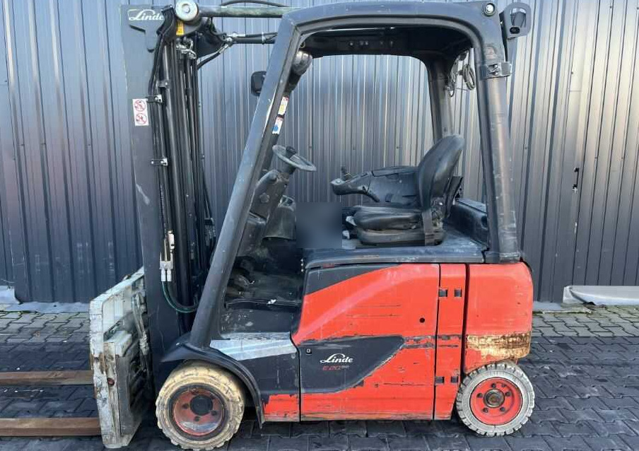 Linde E20PH-02 - Forklift listrik: gambar 2 Linde E20PH-02 - Forklift listrik: gambar 2