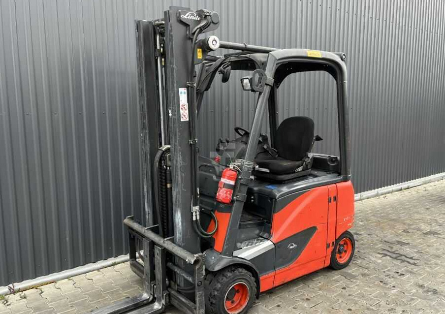 Linde E20PH-02 - Forklift listrik: gambar 1 Linde E20PH-02 - Forklift listrik: gambar 1