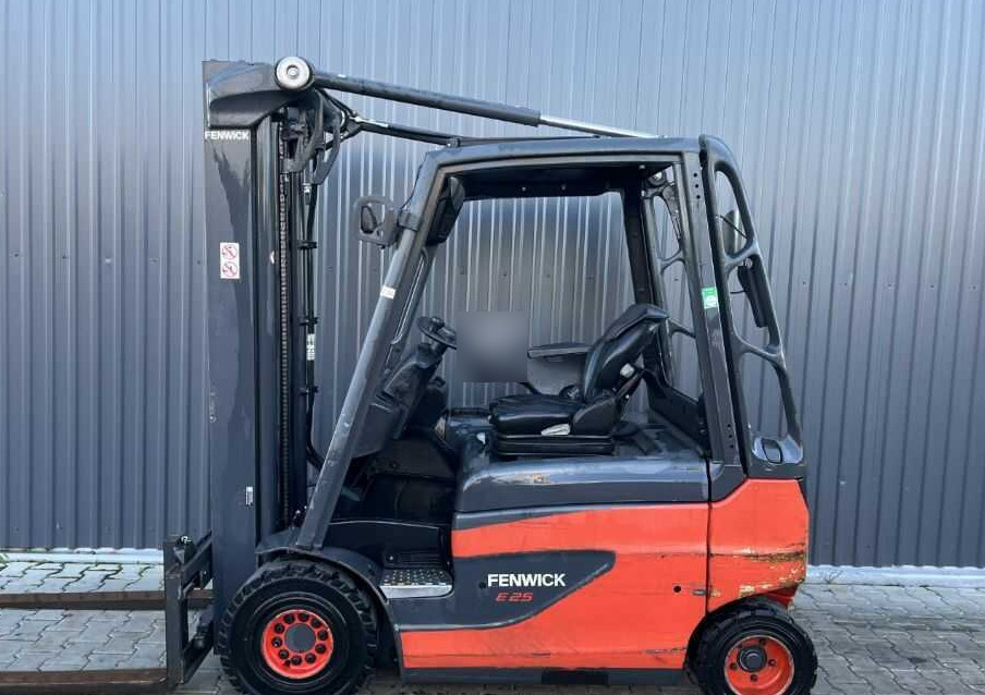 Linde E25-01 - Forklift listrik: gambar 2 Linde E25-01 - Forklift listrik: gambar 2