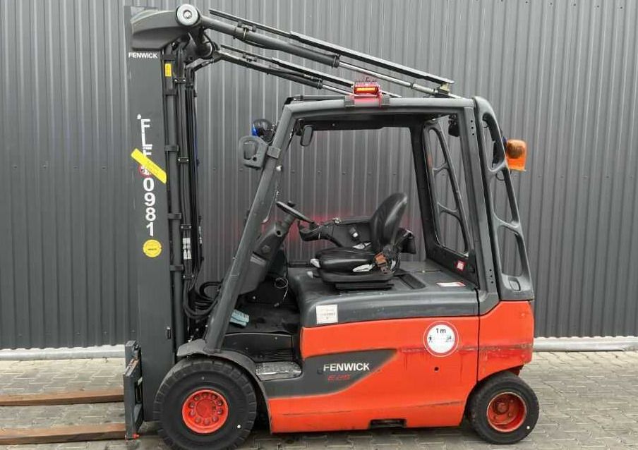 Linde E25L-01 - Forklift listrik: gambar 2 Linde E25L-01 - Forklift listrik: gambar 2
