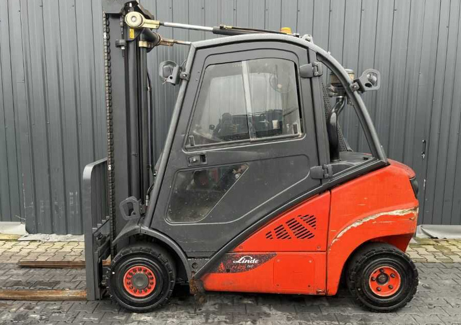 Linde H25D-02 - Forklift diesel: gambar 2 Linde H25D-02 - Forklift diesel: gambar 2