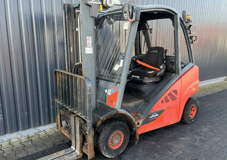 Linde H25D-02 - Forklift diesel: gambar 1 Linde H25D-02 - Forklift diesel: gambar 1