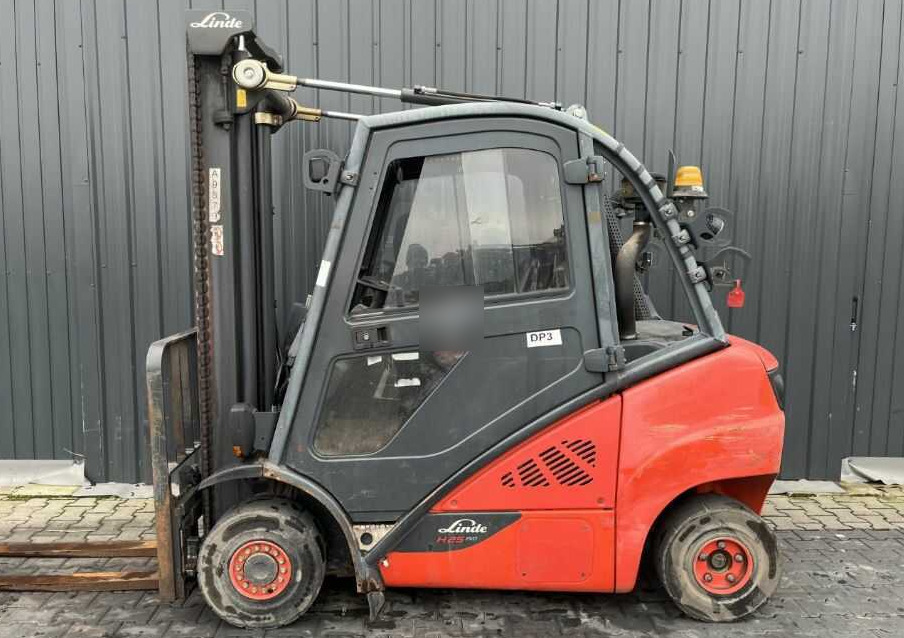 Linde H25D-02 - Forklift diesel: gambar 2 Linde H25D-02 - Forklift diesel: gambar 2