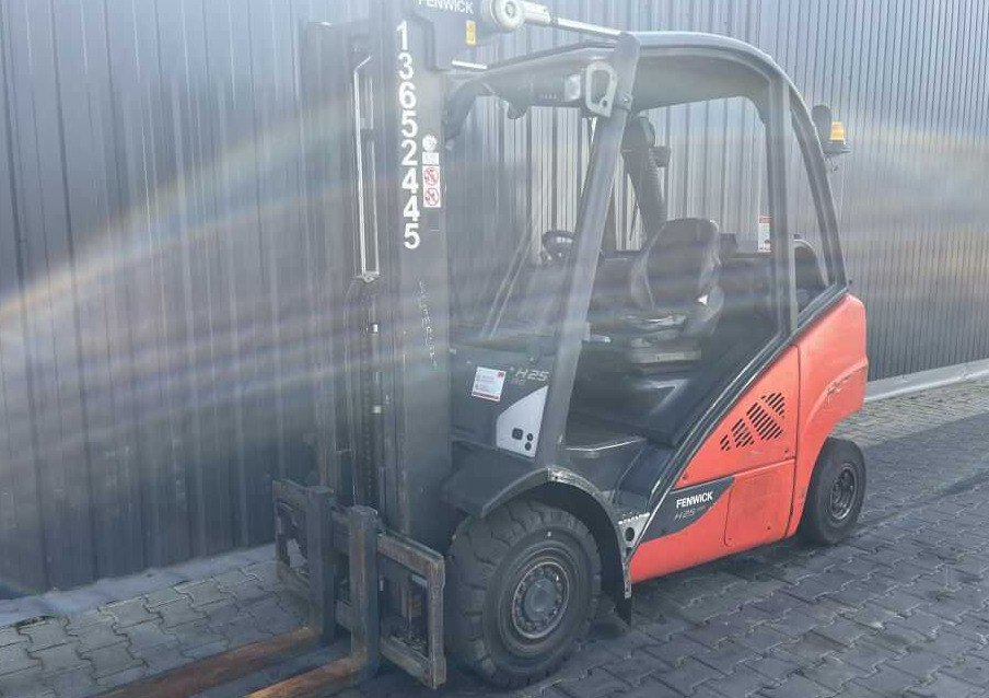 Linde H25T-01 - Forklift LPG: gambar 1 Linde H25T-01 - Forklift LPG: gambar 1