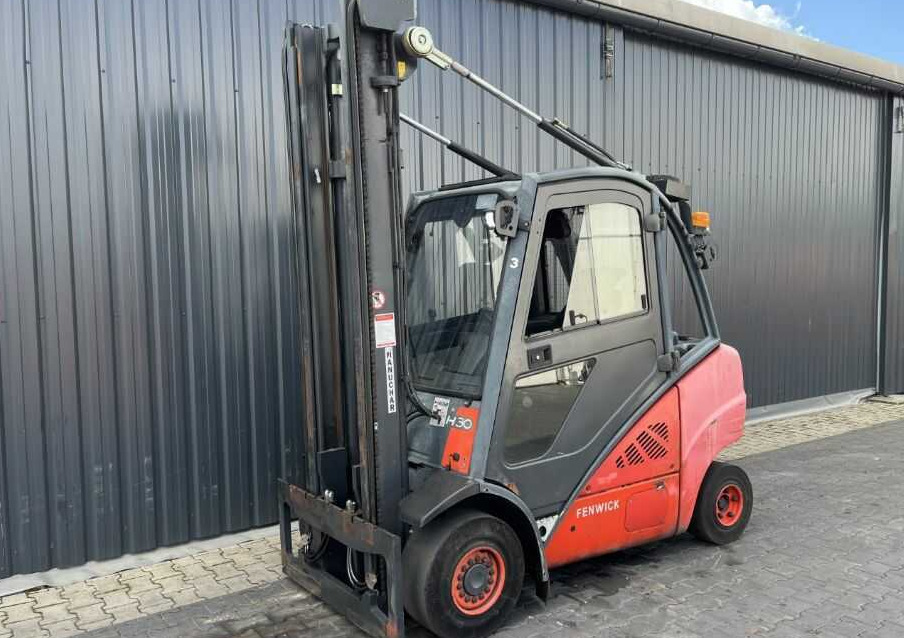 Linde H30D-01 - Forklift diesel: gambar 1 Linde H30D-01 - Forklift diesel: gambar 1