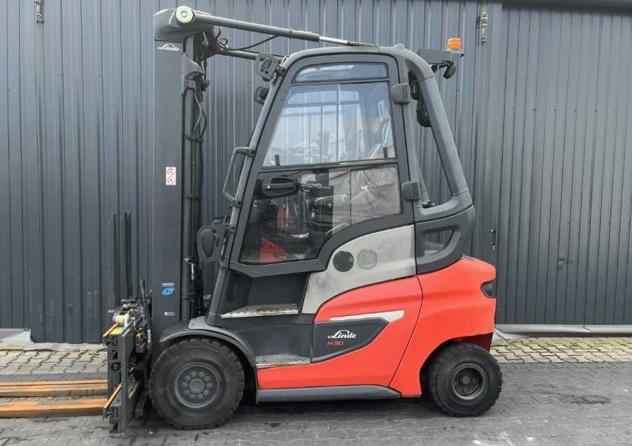 Linde H30D-01 - Forklift diesel: gambar 2 Linde H30D-01 - Forklift diesel: gambar 2