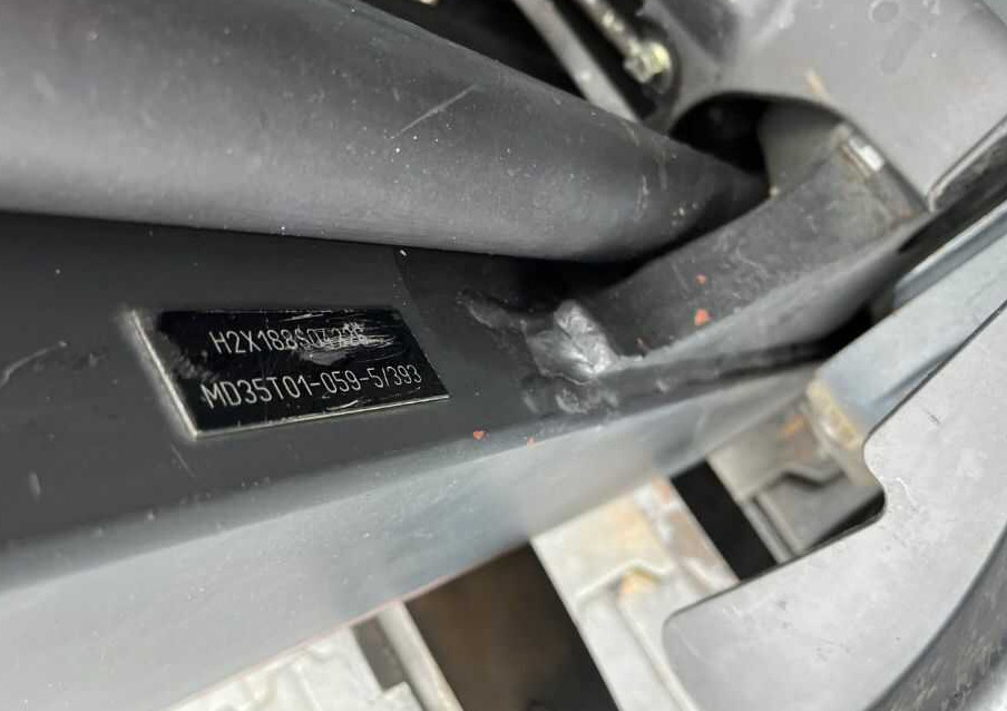 Linde H35T-01 - Forklift LPG: gambar 5 Linde H35T-01 - Forklift LPG: gambar 5