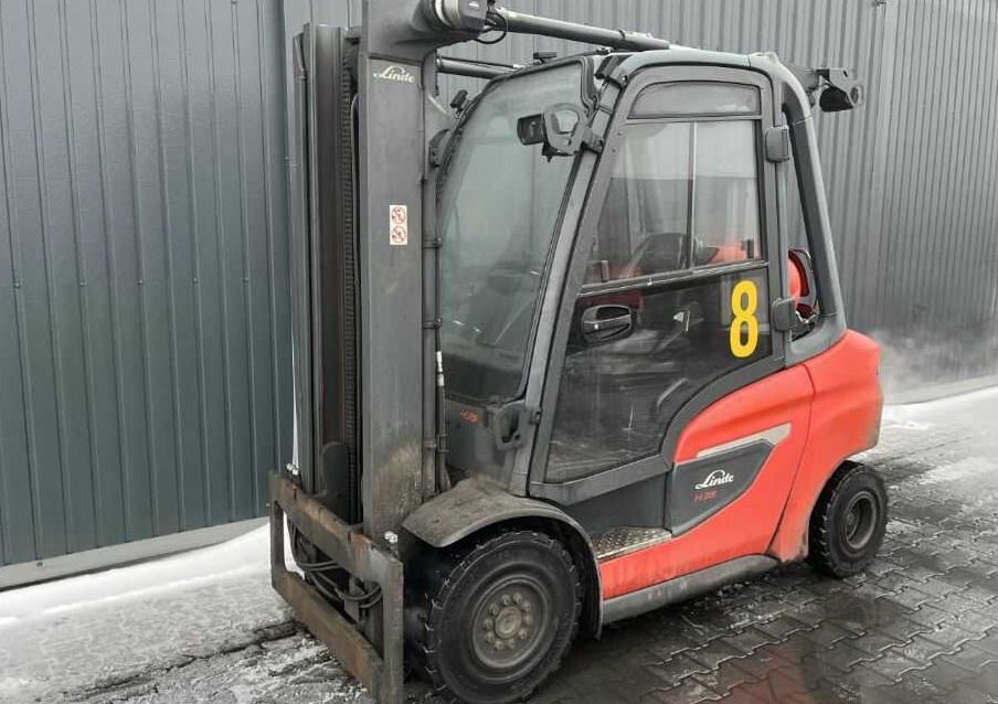 Linde H35T - Forklift LPG: gambar 1 Linde H35T - Forklift LPG: gambar 1