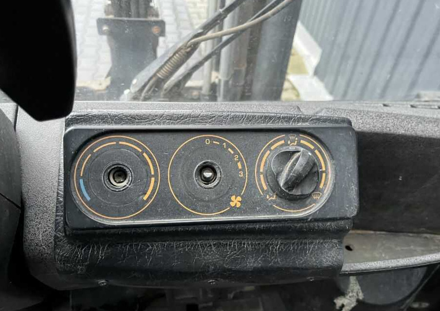 Linde H40T-02 - Forklift LPG: gambar 3 Linde H40T-02 - Forklift LPG: gambar 3