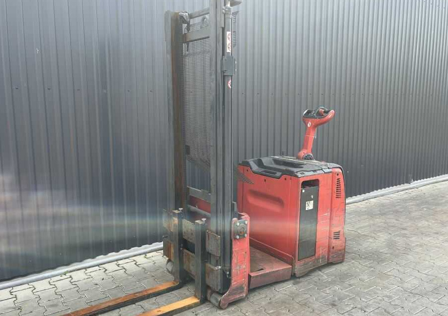 Linde L12AC - Penumpuk: gambar 1 Linde L12AC - Penumpuk: gambar 1