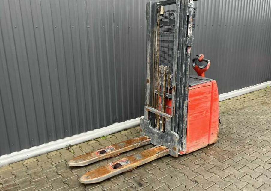 Linde L16i - Penumpuk: gambar 1 Linde L16i - Penumpuk: gambar 1