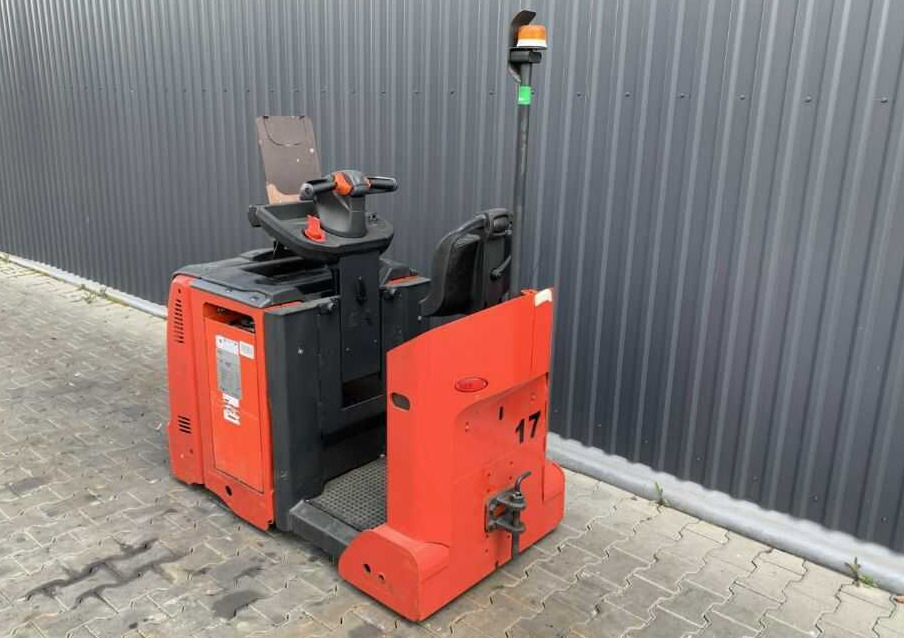 Linde P30C - Traktor derek: gambar 3 Linde P30C - Traktor derek: gambar 3