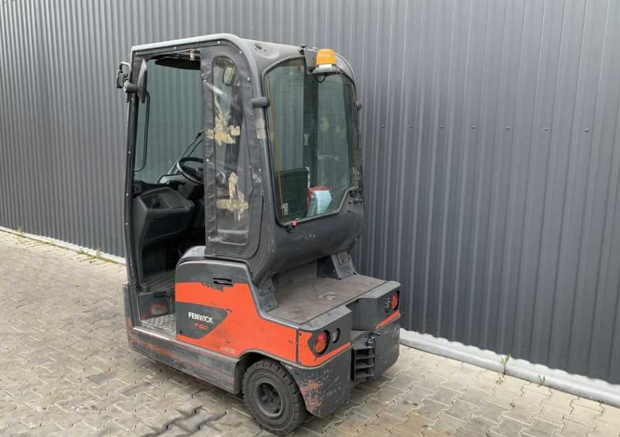 Linde P60 - Traktor derek: gambar 3 Linde P60 - Traktor derek: gambar 3
