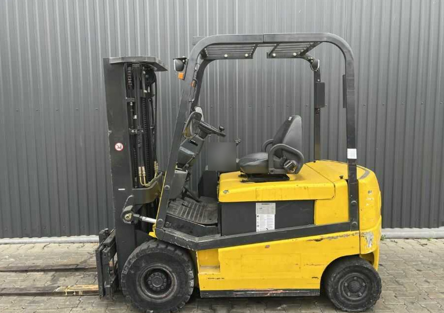 Nissan Q02L25CU - Forklift listrik: gambar 2 Nissan Q02L25CU - Forklift listrik: gambar 2