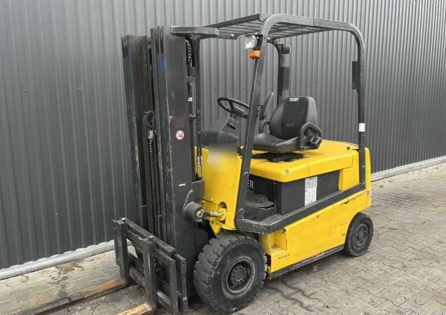 Nissan Q02L25CU - Forklift listrik: gambar 1 Nissan Q02L25CU - Forklift listrik: gambar 1