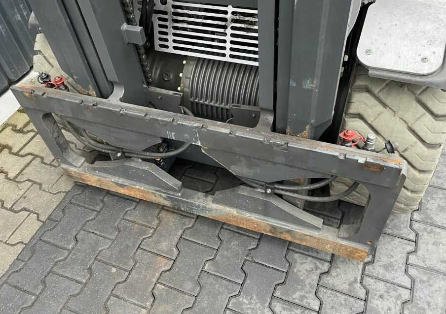 Forklift LPG Still RX70-50T/600: gambar 8 Forklift LPG Still RX70-50T/600: gambar 8