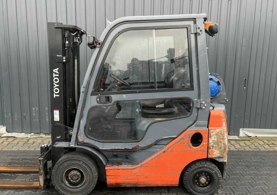 Toyota 8FGF15 - Forklift LPG: gambar 2 Toyota 8FGF15 - Forklift LPG: gambar 2