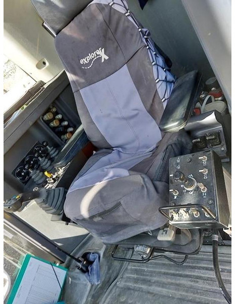 Atlas-Copco Roc F6 - Anjungan pengeboran: gambar 3 Atlas-Copco Roc F6 - Anjungan pengeboran: gambar 3