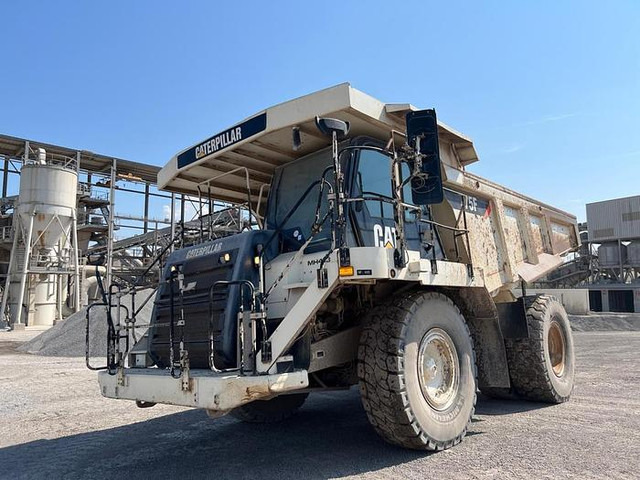 Caterpillar 775F Rebuilt - Tempat sampah: gambar 2 Caterpillar 775F Rebuilt - Tempat sampah: gambar 2